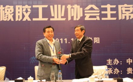 加速行業整合 催生國際化大企業