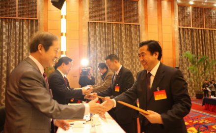 董事長(zhǎng)袁仲雪榮獲全國(guó)工商聯(lián)“科技創(chuàng)新企業(yè)家”獎(jiǎng)